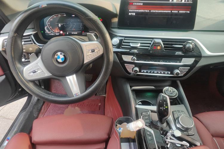 Used BMW 5 Series 2023 530Li Luxury Edition M Sport Package Interior 2