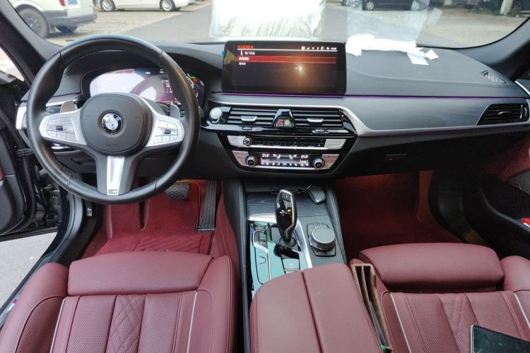 Used BMW 5 Series 2023 530Li Luxury Edition M Sport Package Interior 2