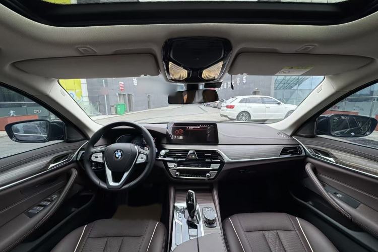 Used BMW 5 Series 2023 530Li Leading Edition Luxury Package Interior 2