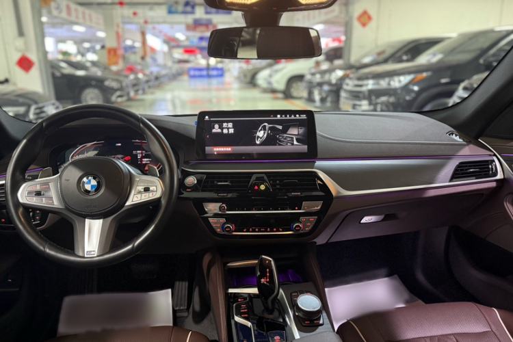 Used BMW 5 Series 2023 530Li Leading Model M Sport Package Interior 3