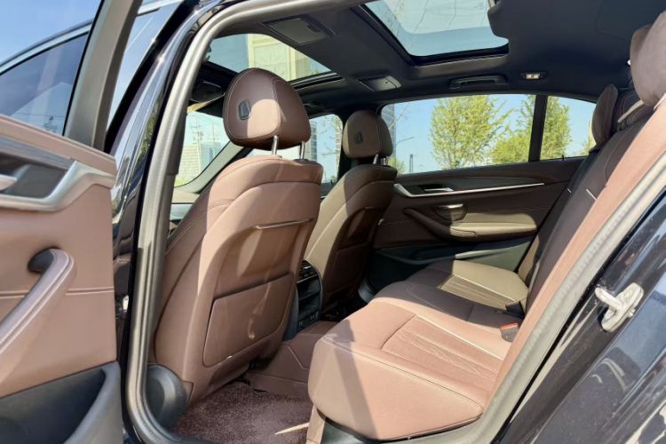 Used BMW 5 Series 2023 530Li xDrive M Sport Package Interior 3