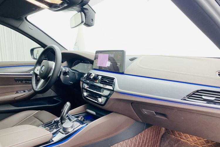Used BMW 5 Series 2023 Restyled 530Li Leading Edition M Sport Package Interior 5