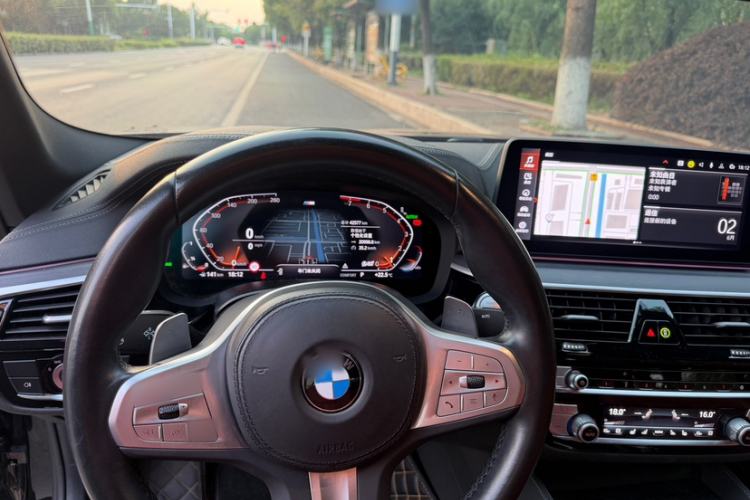 Used BMW 5 Series 2023 530Li Luxury Edition M Sport Package Interior 7