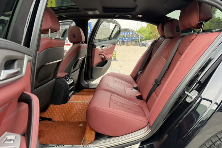 Used BMW 5 Series 2023 Restyled 530Li Leading Edition M Sport Package Interior 8