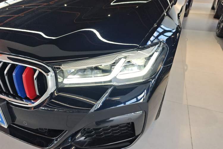 Used BMW 5 Series 2023 530Li Leading Model M Sport Package Left Front Headlight