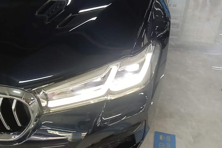 Used BMW 5 Series 2023 530Li Leading Model M Sport Package Left Front Headlight