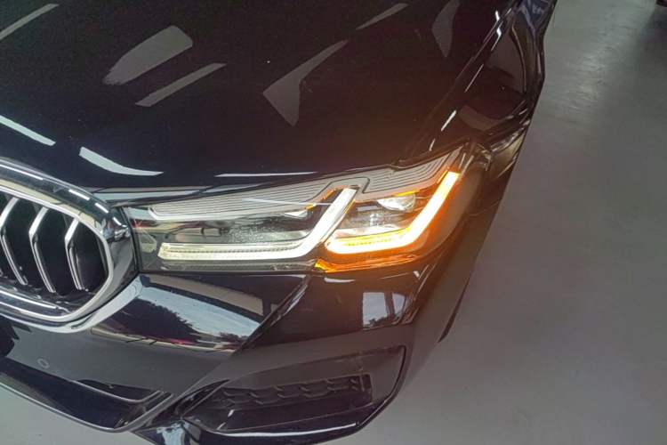 Used BMW 5 Series 2023 Restyled 530Li Leading Edition M Sport Package Left Front Headlight