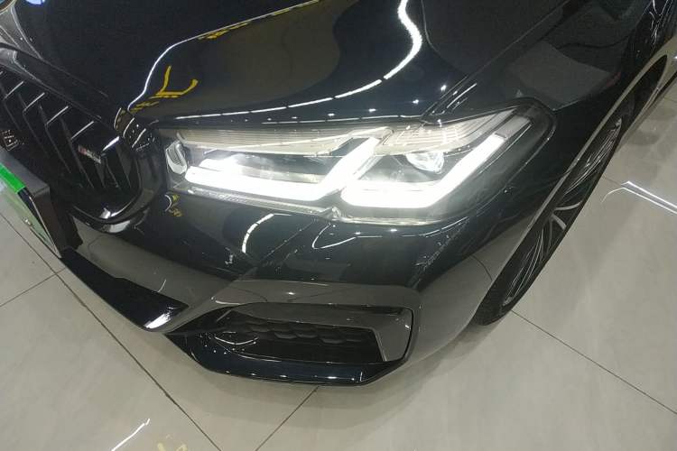 Used BMW 5 Series 2023 530Li Leading Model M Sport Package Left Front Headlight