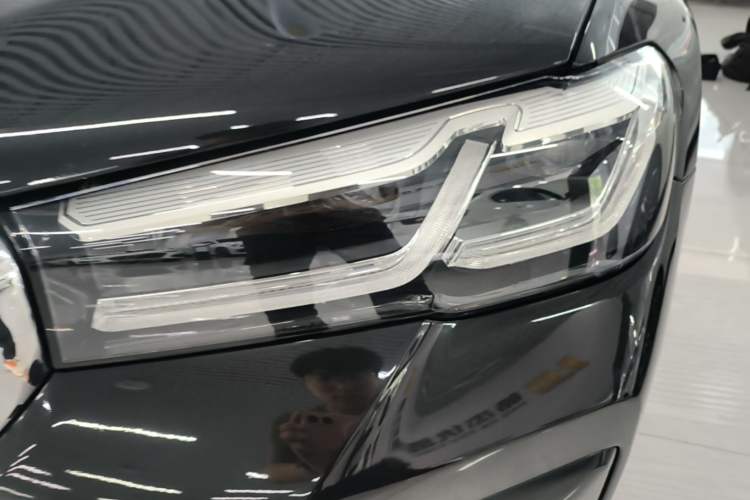 Used BMW 5 Series 2023 530Li Leading Model M Sport Package Left Front Headlight