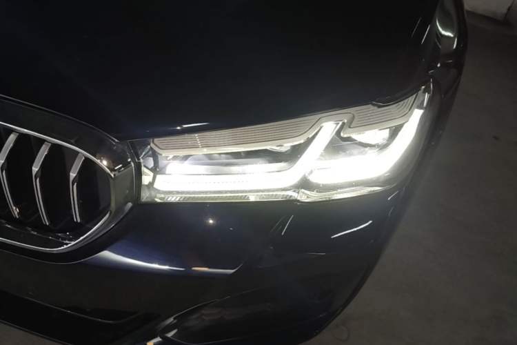 Used BMW 5 Series 2023 530Li Leading Model M Sport Package Left Front Headlight