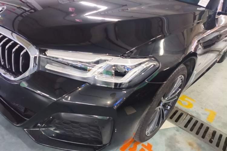 Used BMW 5 Series 2023 530Li Leading Model M Sport Package Left Front Headlight
