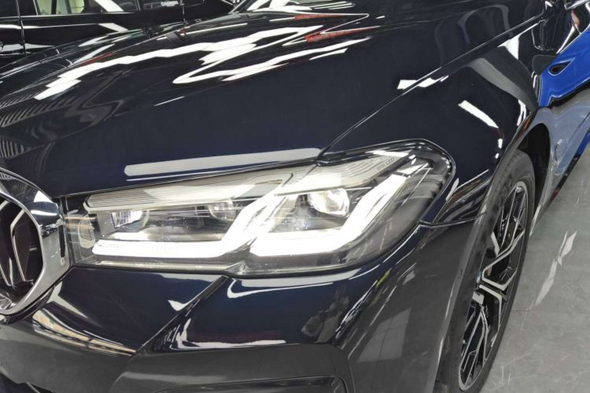 Used BMW 5 Series 2023 530Li Luxury Edition M Sport Package Left Front Headlight