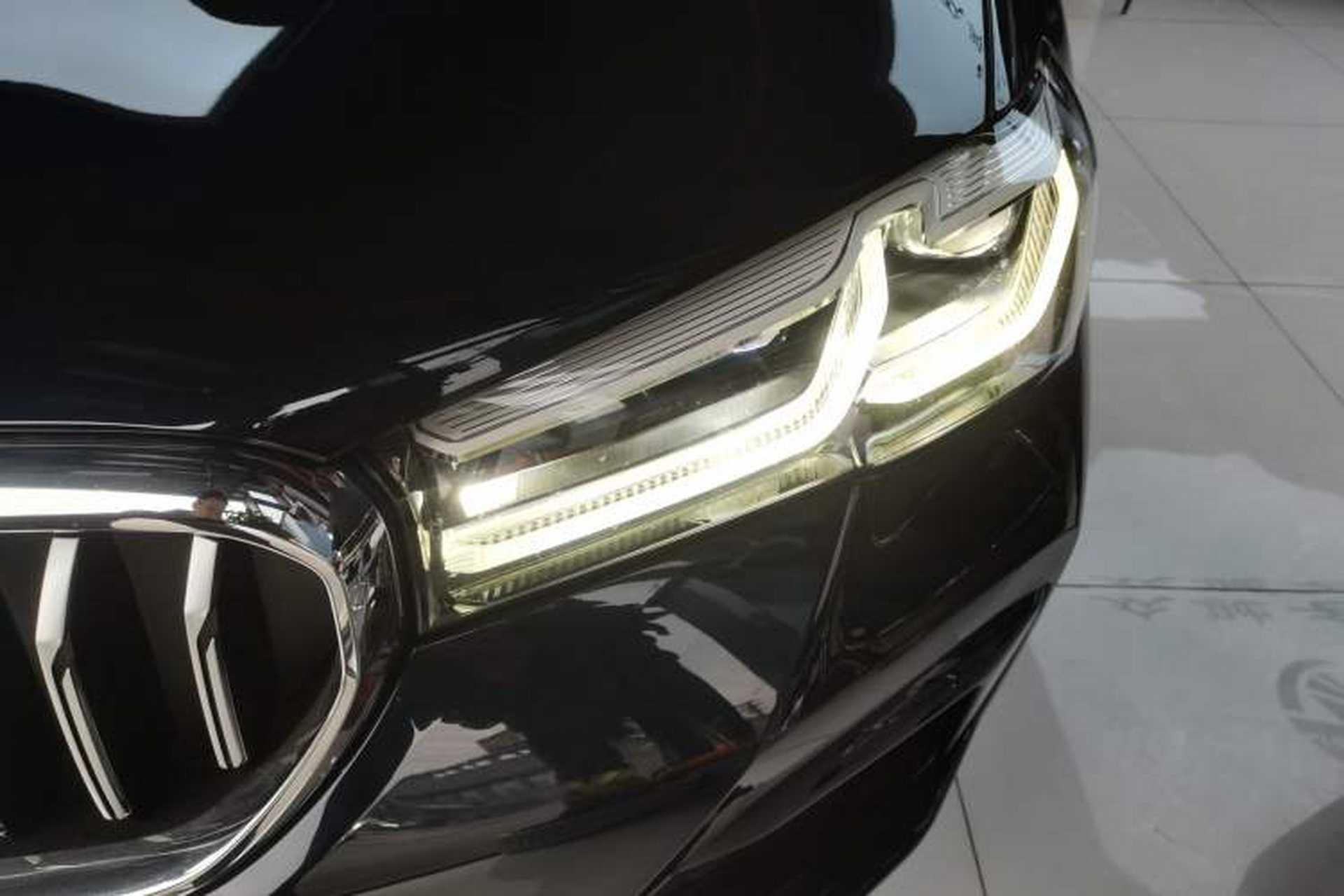 Used BMW 5 Series 2023 Restyled 530Li Leading Edition M Sport Package Left Front Headlight