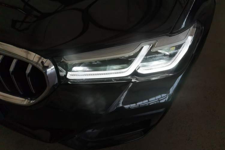 Used BMW 5 Series 2023 530Li Leading Model M Sport Package Left Front Headlight