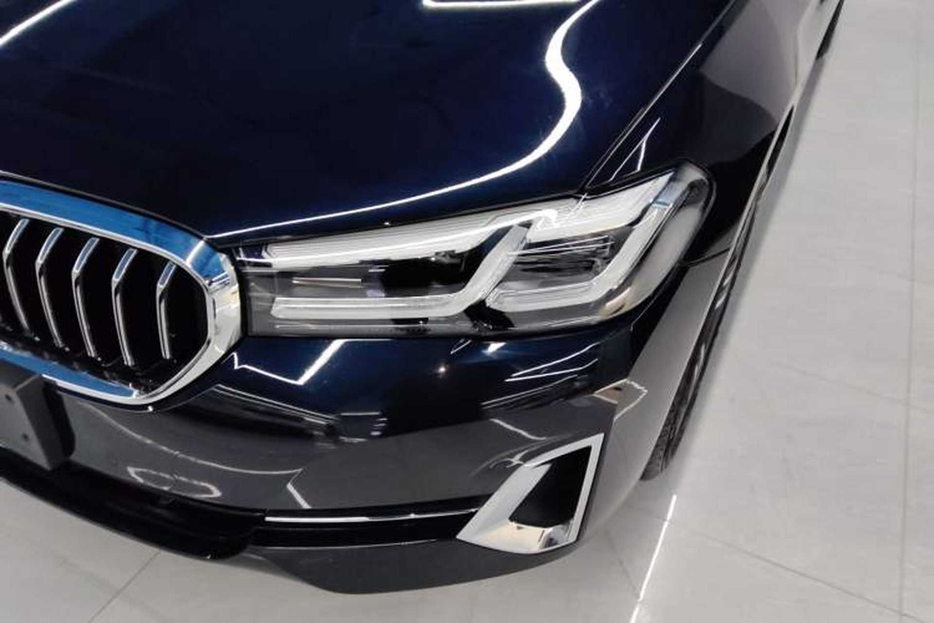 Used BMW 5 Series 2023 530Li Leading Edition Luxury Package Left Front Headlight