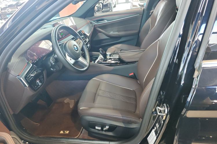 Used BMW 5 Series 2023 530Li Leading Model M Sport Package Left Front Seat