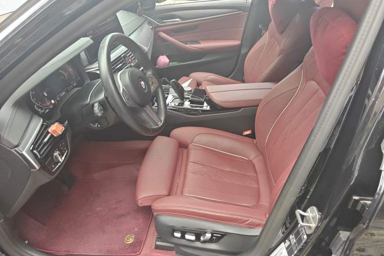 Used BMW 5 Series 2023 530Li Luxury Edition M Sport Package Left Front Seat