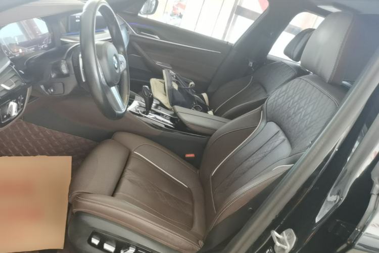 Used BMW 5 Series 2023 530Li Luxury Edition M Sport Package Left Front Seat