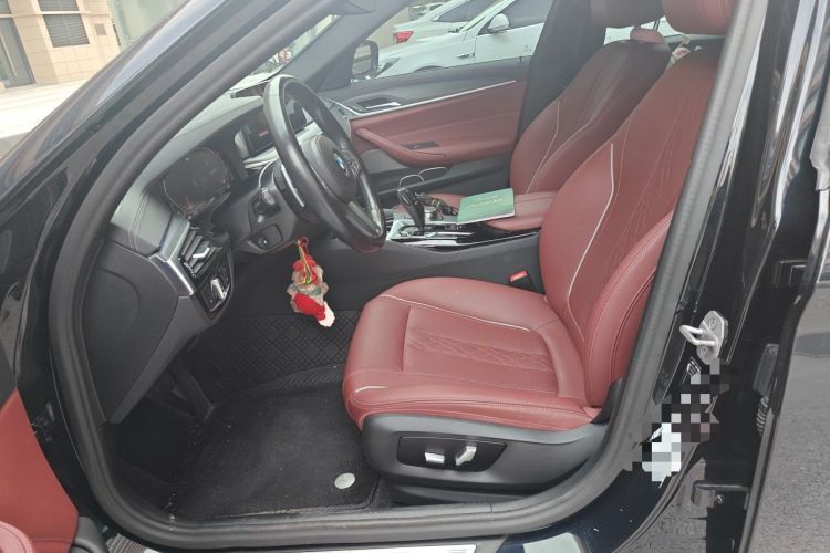 Used BMW 5 Series 2023 530Li Leading Model M Sport Package Left Front Seat