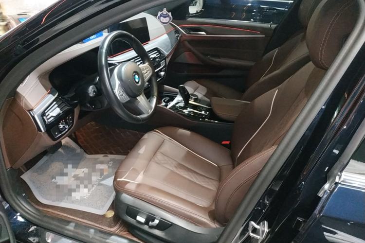 Used BMW 5 Series 2023 530Li Leading Model M Sport Package Left Front Seat