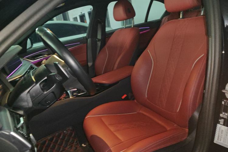 Used BMW 5 Series 2023 Restyled 530Li Leading Edition M Sport Package Left Front Seat