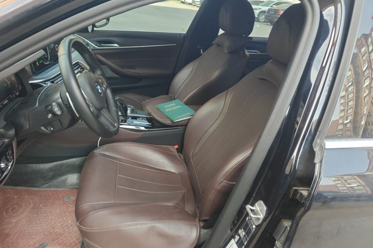 Used BMW 5 Series 2023 530Li Leading Model M Sport Package Left Front Seat