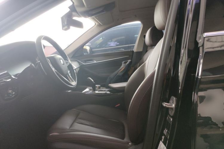 Used BMW 5 Series 2023 530Li Leading Edition Luxury Package Left Front Seat