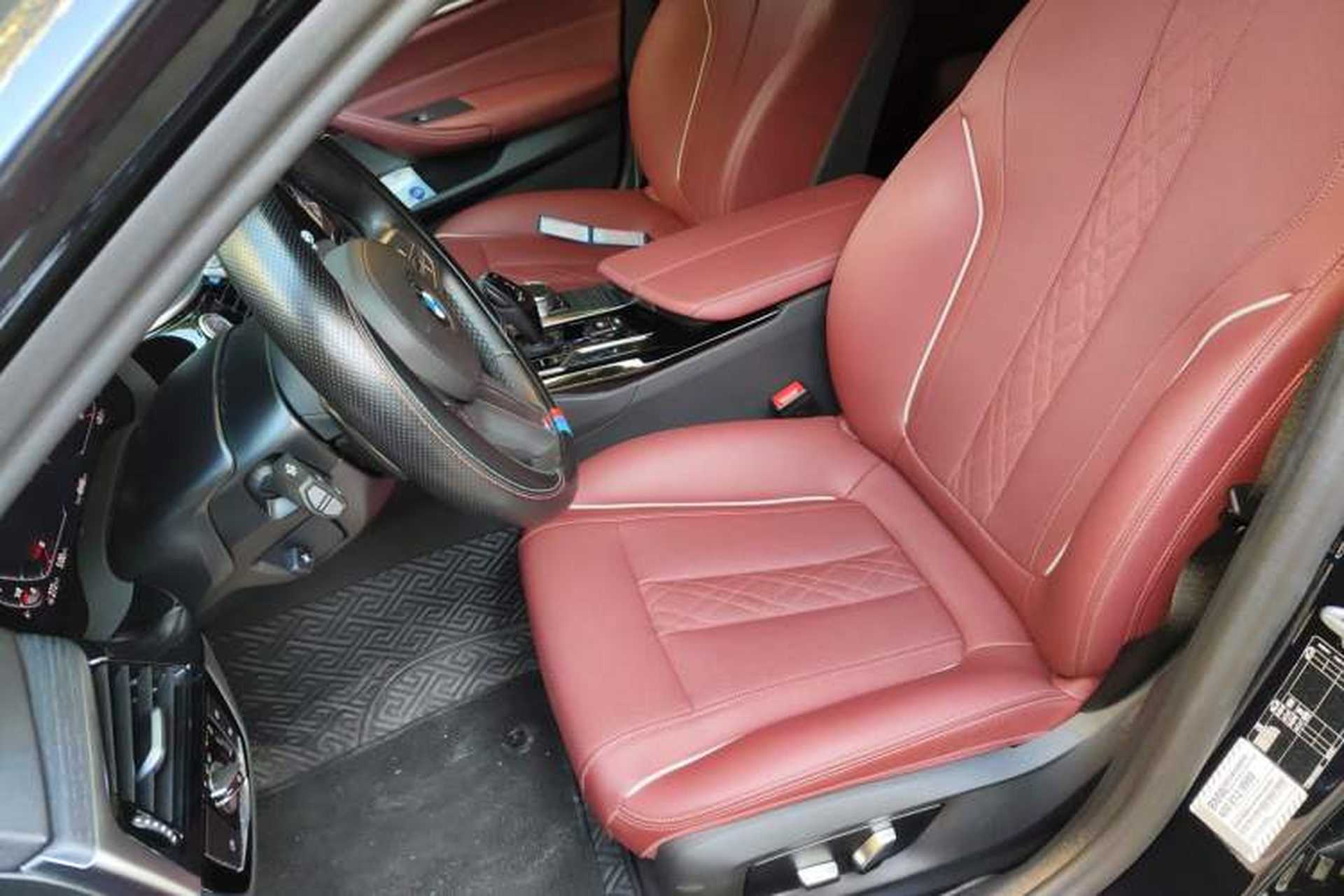 Used BMW 5 Series 2023 530Li Leading Model M Sport Package Left Front Seat