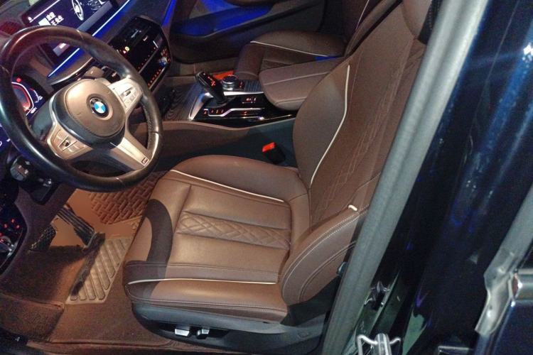 Used BMW 5 Series 2023 530Li Leading Model M Sport Package Left Front Seat