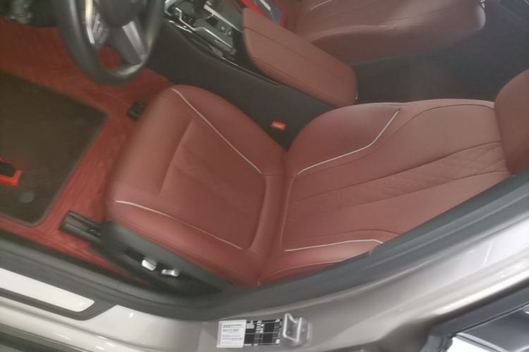 Used BMW 5 Series 2023 530Li Leading Model M Sport Package Left Front Seat
