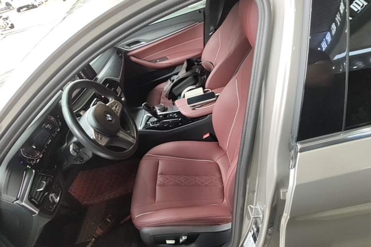 Used BMW 5 Series 2023 530Li Leading Model M Sport Package Left Front Seat