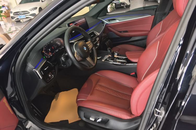 Used BMW 5 Series 2023 530Li Leading Model M Sport Package Left Front Seat
