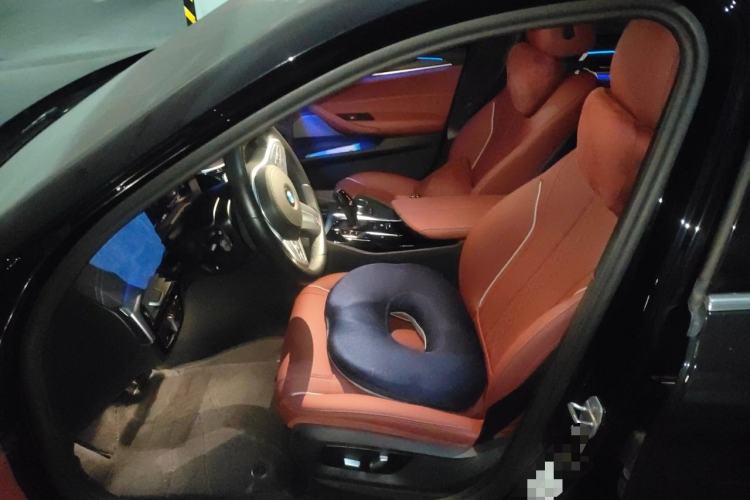 Used BMW 5 Series 2023 530Li Leading Model M Sport Package Left Front Seat