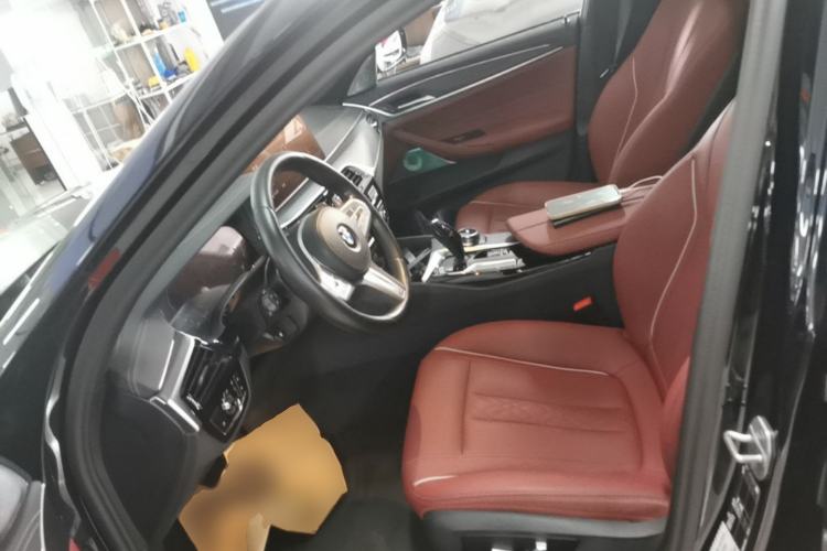 Used BMW 5 Series 2023 530Li Leading Model M Sport Package Left Front Seat