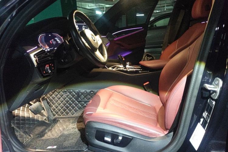 Used BMW 5 Series 2023 530Li Leading Model M Sport Package Left Front Seat