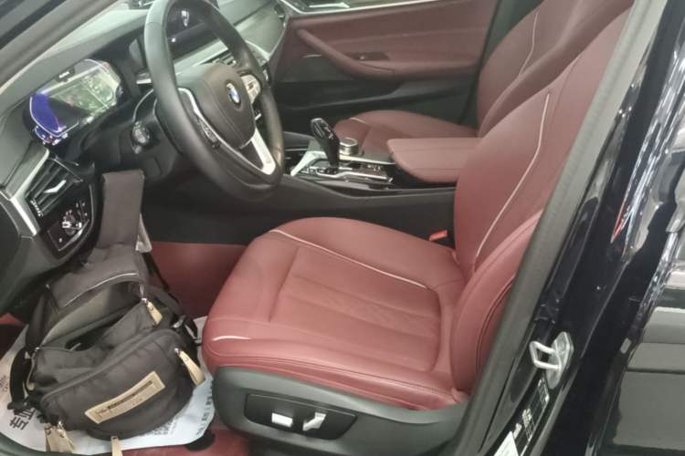 Used BMW 5 Series 2023 530Li Leading Edition Luxury Package Left Front Seat