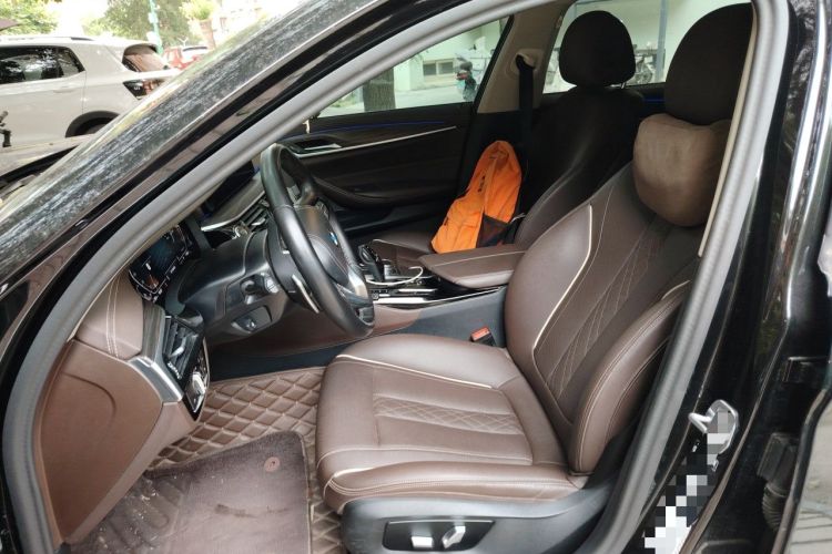Used BMW 5 Series 2023 530Li Leading Edition Luxury Package Left Front Seat