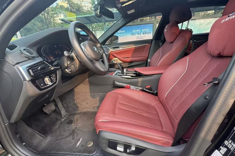 Used BMW 5 Series 2023 Restyled 530Li Leading Edition M Sport Package Left Front Seat