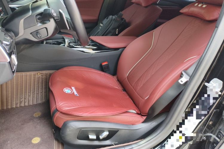 Used BMW 5 Series 2023 530Li Leading Edition Luxury Package Left Front Seat