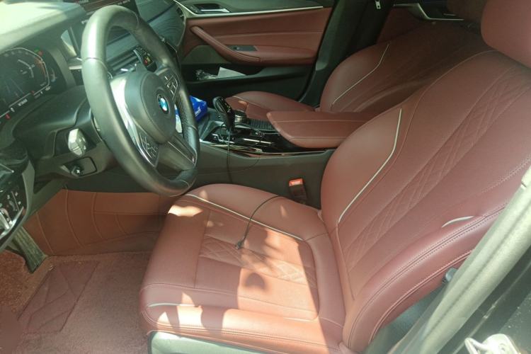 Used BMW 5 Series 2023 530Li Leading Model M Sport Package Left Front Seat