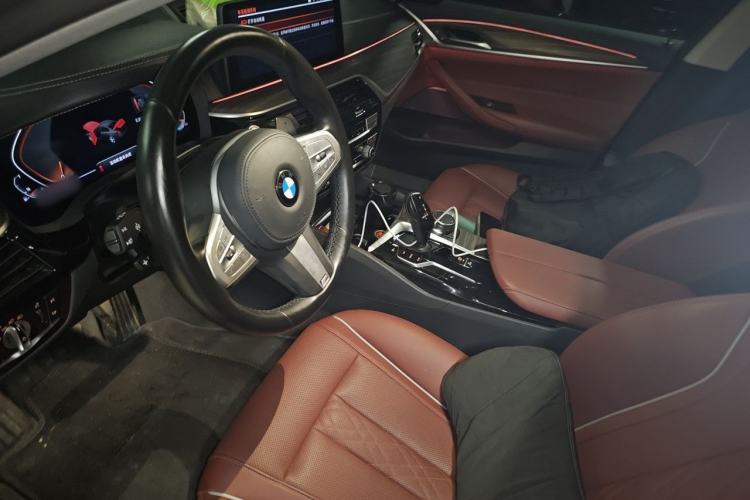 Used BMW 5 Series 2023 530Li Leading Edition Luxury Package Left Front Seat