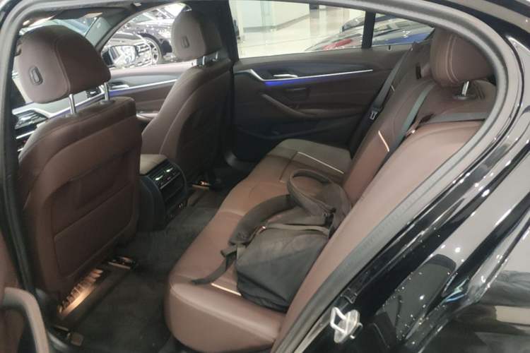 Used BMW 5 Series 2023 530Li Leading Model M Sport Package Left Rear Seat