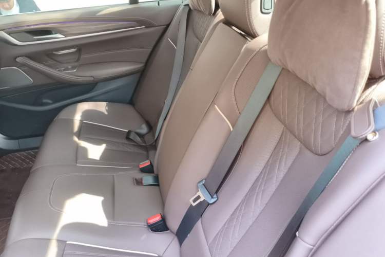 Used BMW 5 Series 2023 530Li Leading Edition Luxury Package Left Rear Seat