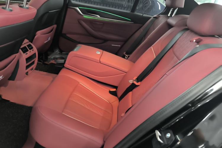 Used BMW 5 Series 2023 530Li Leading Model M Sport Package Left Rear Seat