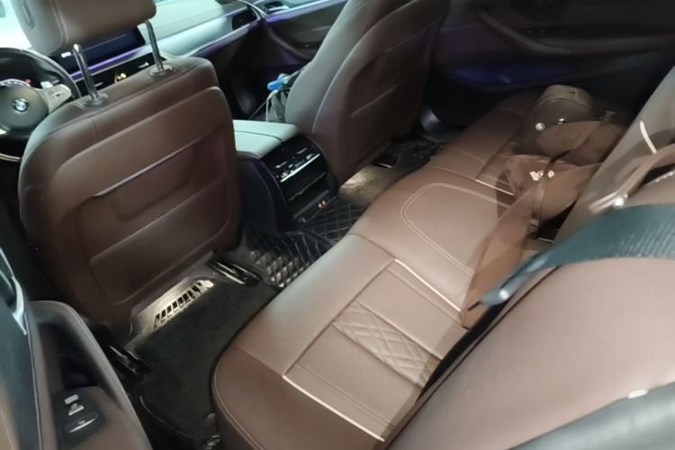 Used BMW 5 Series 2023 530Li Leading Model M Sport Package Left Rear Seat