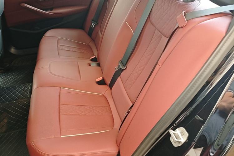 Used BMW 5 Series 2023 530Li Leading Model M Sport Package Left Rear Seat