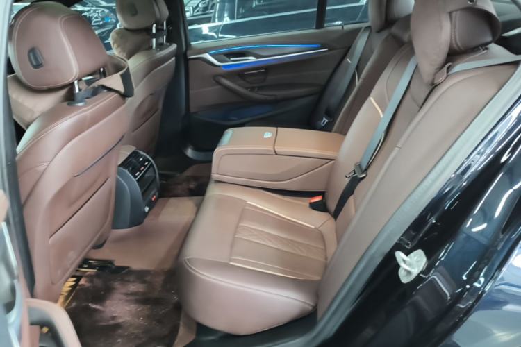 Used BMW 5 Series 2023 530Li Leading Model M Sport Package Left Rear Seat