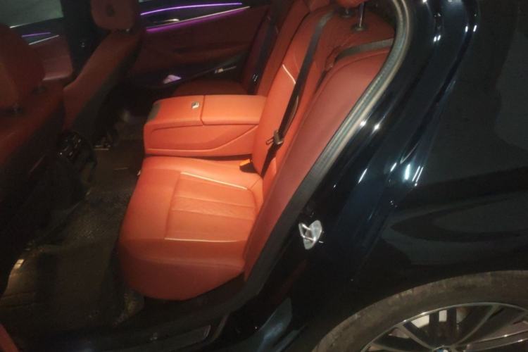 Used BMW 5 Series 2023 530Li Leading Model M Sport Package Left Rear Seat