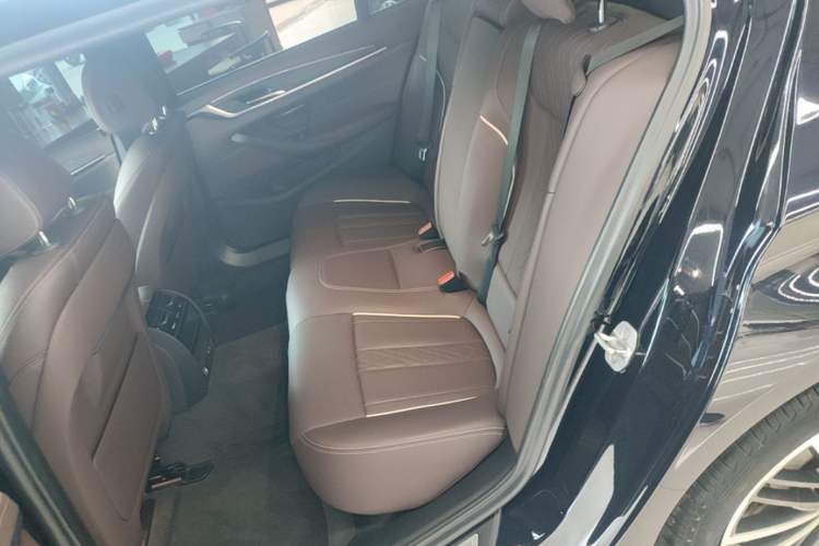 Used BMW 5 Series 2023 530Li Leading Model M Sport Package Left Rear Seat