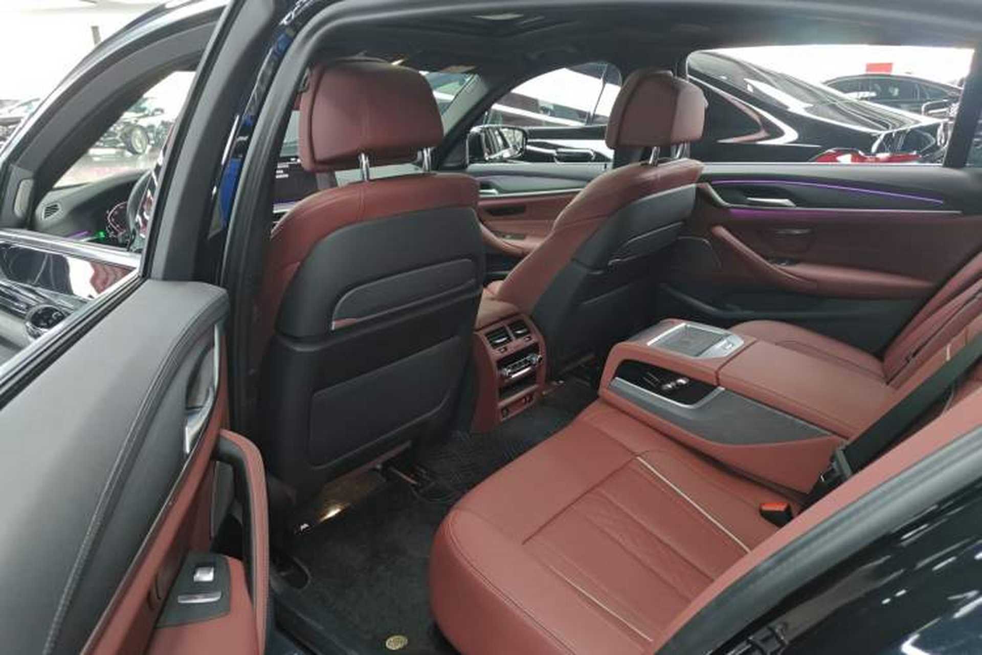 Used BMW 5 Series 2023 530Li Luxury Edition M Sport Package Left Rear Seat